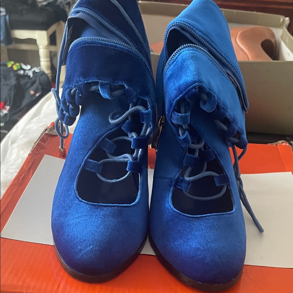 Rouge! Vibrant Blue Lace Up Boots